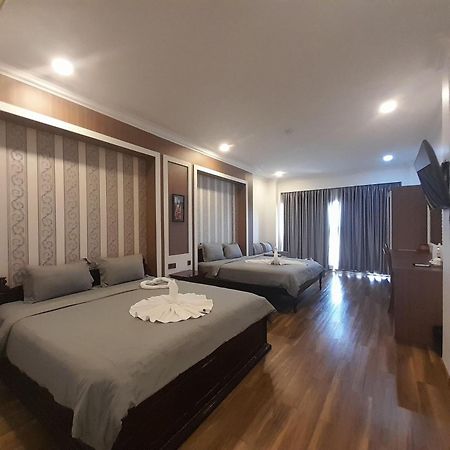 4 Rivers Hotel Пномпень Экстерьер фото